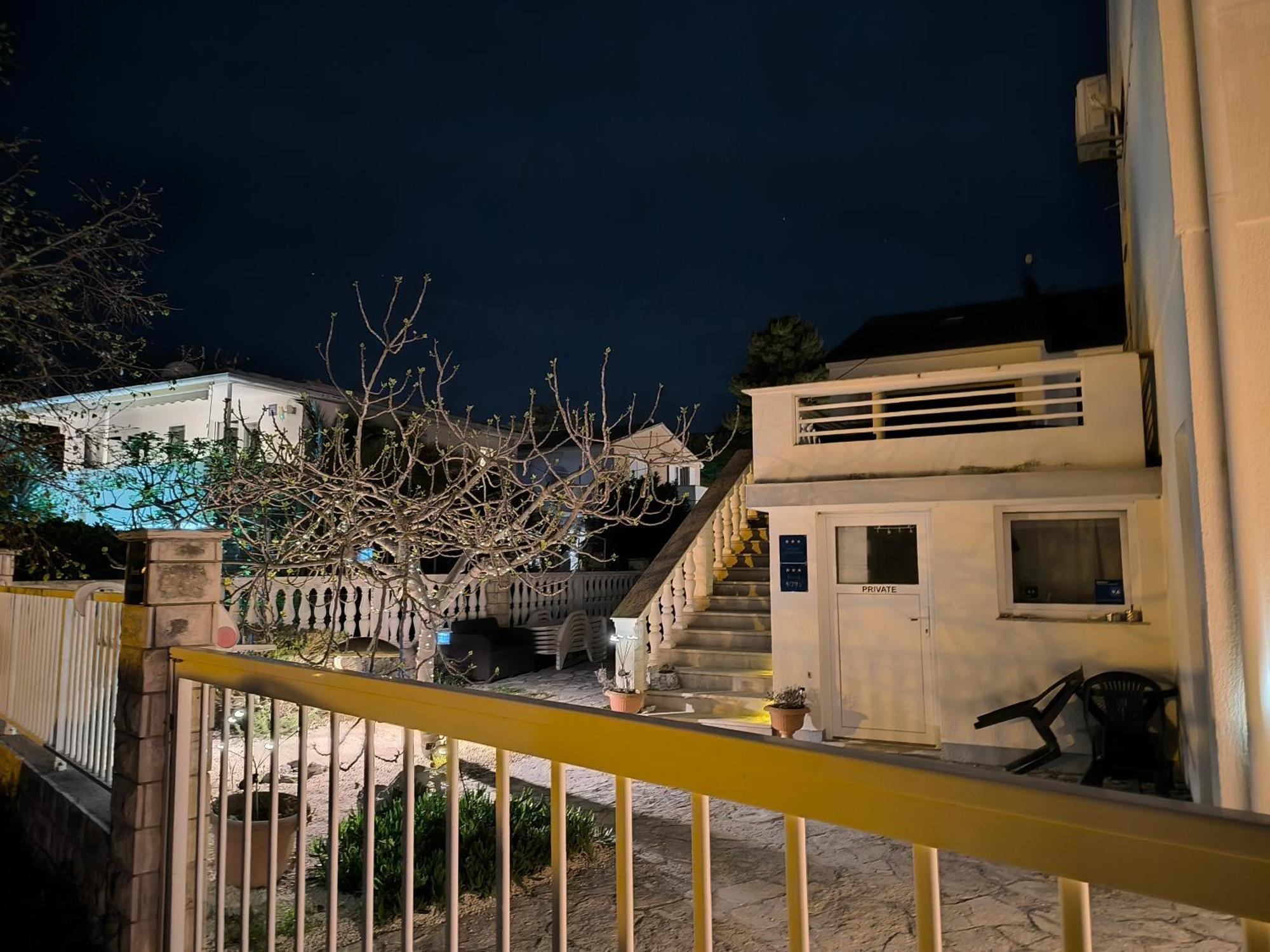 Diklo Beach Apartments Robert & Renata Zadar Exterior foto